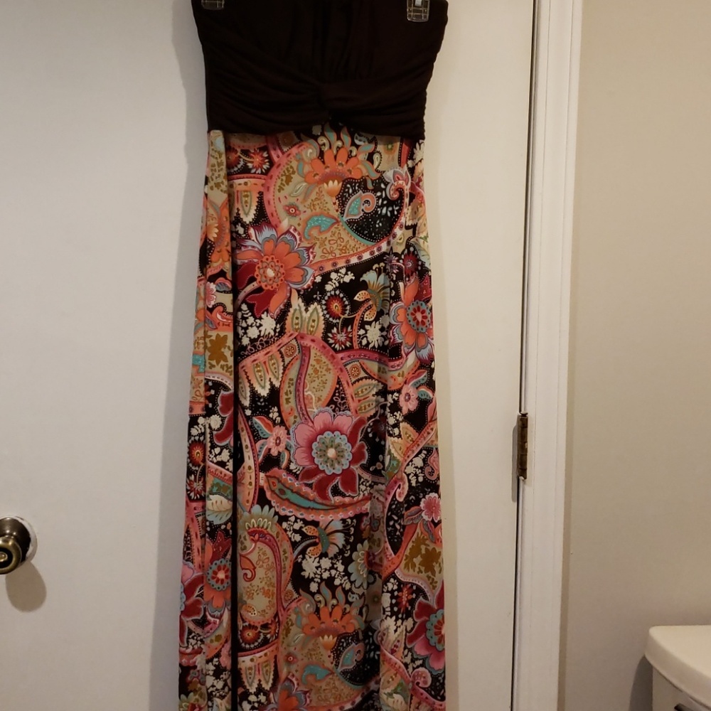 Dress - Picture 3 of 4